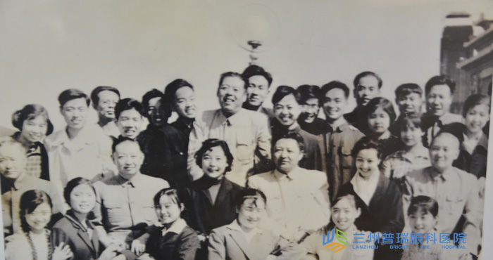 這聲我愛(ài)你，很甜很蜜