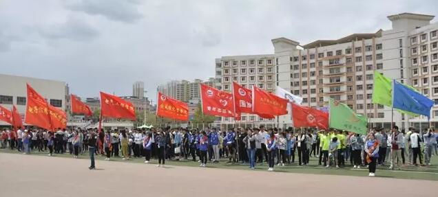 “助力夢(mèng)想 為愛(ài)奔跑”蘭州高校大型公益跑蘭州工業(yè)學(xué)院站